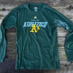 Vintage Oakland A’s Long Sleeve T-shirt Size Large